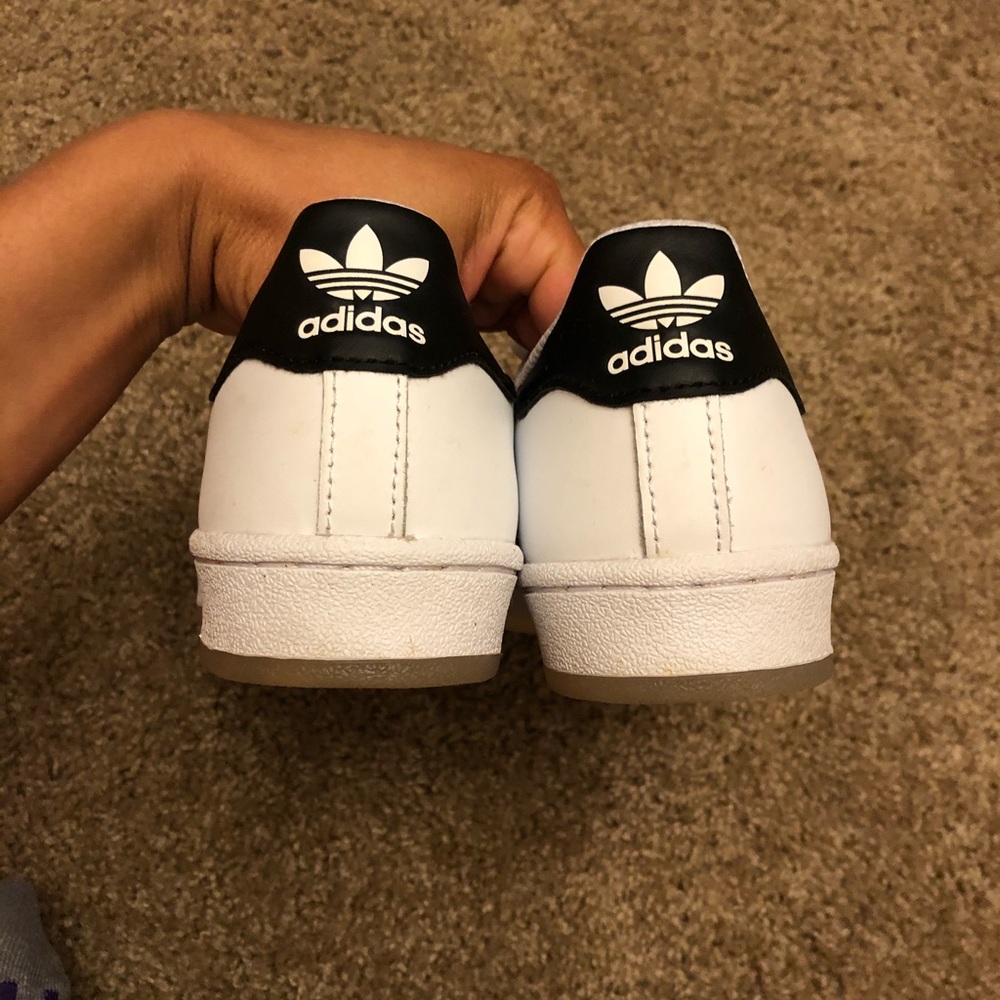Adidas - Picture 4 of 5